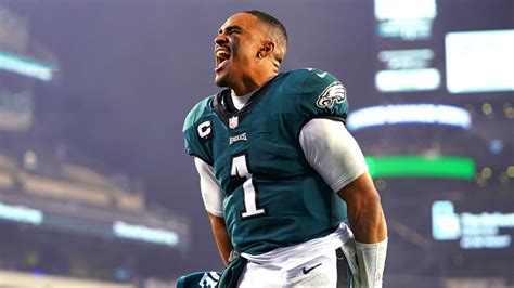 Meet The Black Women On Eagles Quarterback Jalen。